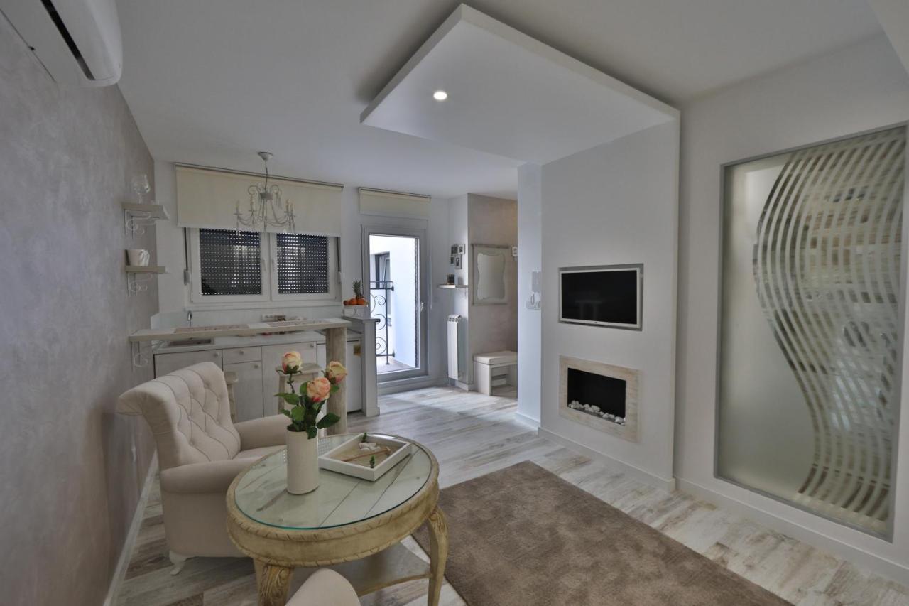 Joli Apartment Belgrade Luaran gambar
