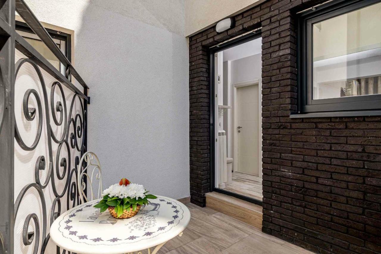 Joli Apartment Belgrade Luaran gambar